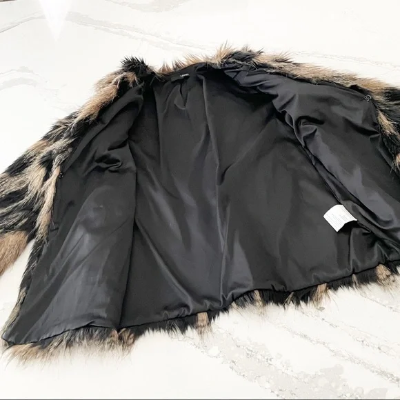 Urban Outfitters Ladakh ‘Pepe’ Faux Fur Jacket - Picture 14 of 16